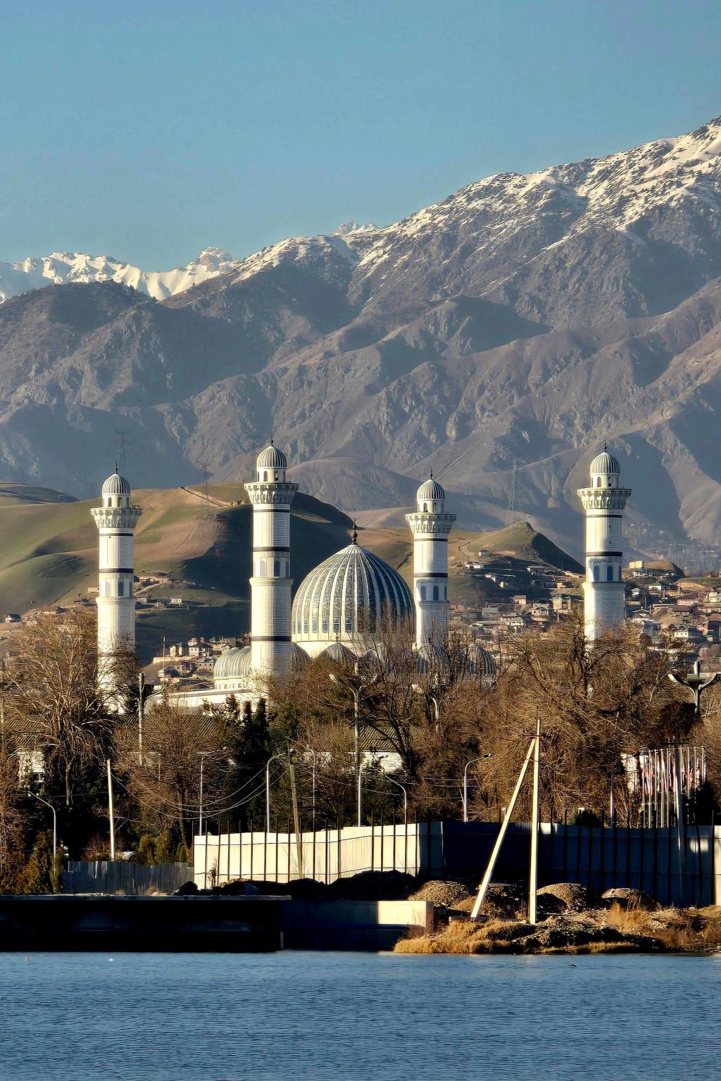 A Monday Walk in a City Called&nbsp;Monday