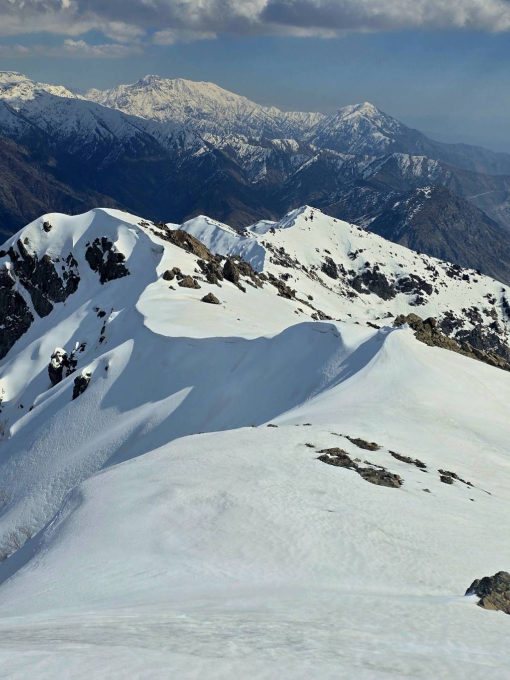 Gus’hor: Dirt Road to the&nbsp;Sky