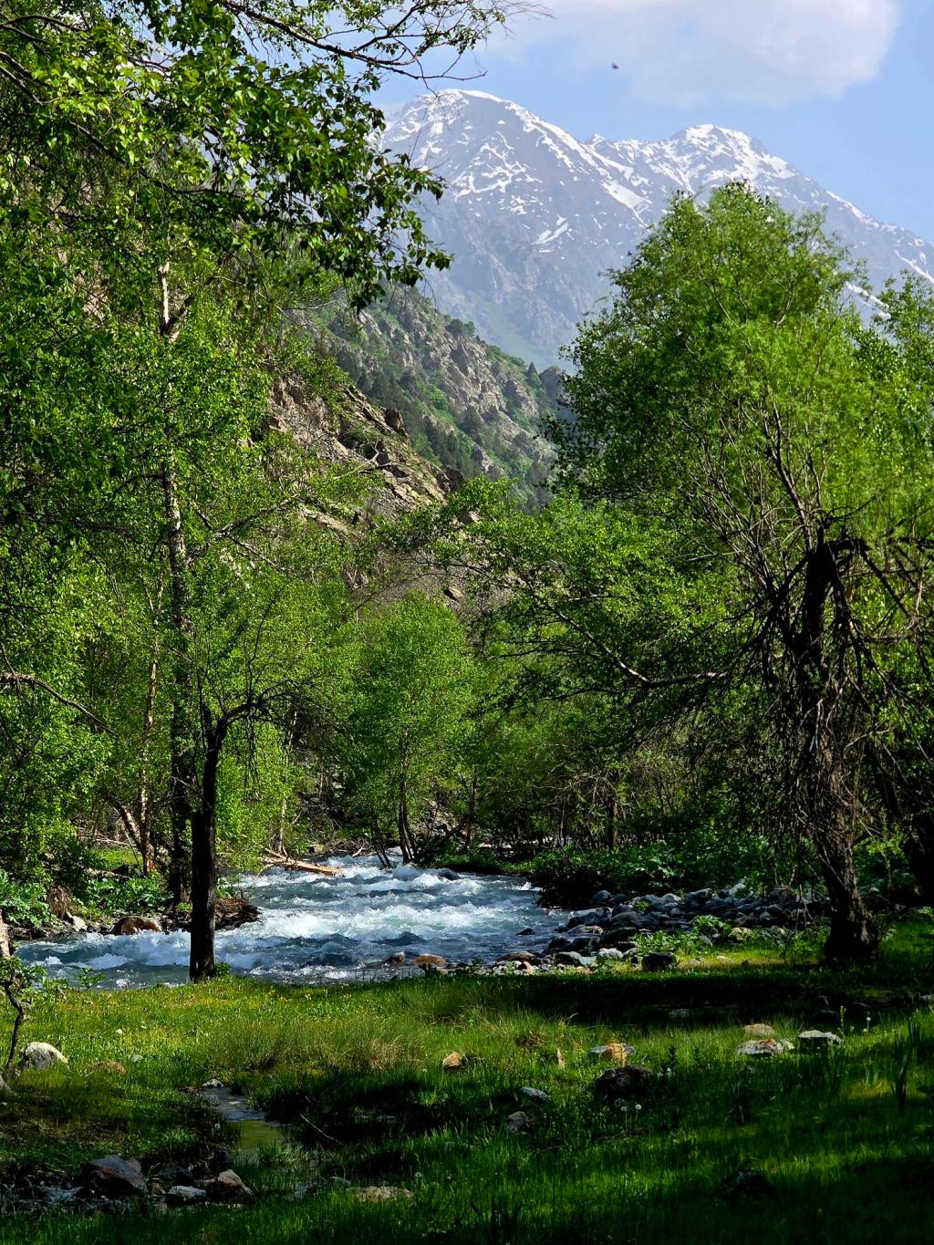 Lake Payron: Following the Thunder of the Qaratoqh&nbsp;River