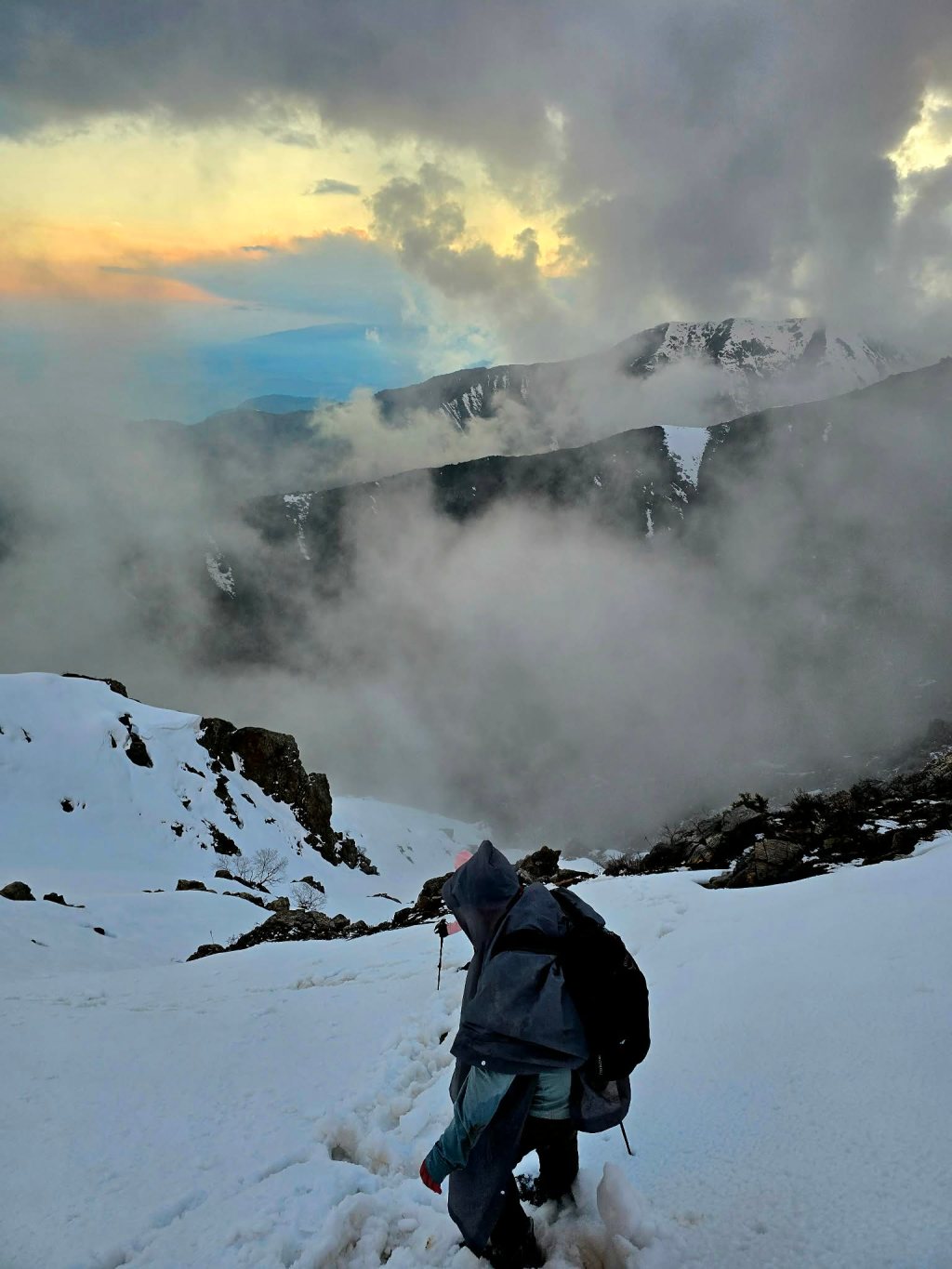 Black Mountain Traverse: From Adjuk to Dara&nbsp;Village